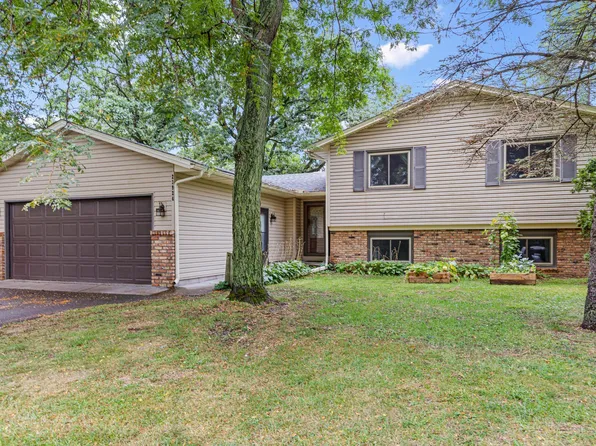 23926 Fillmore St NE, East Bethel, MN 55005