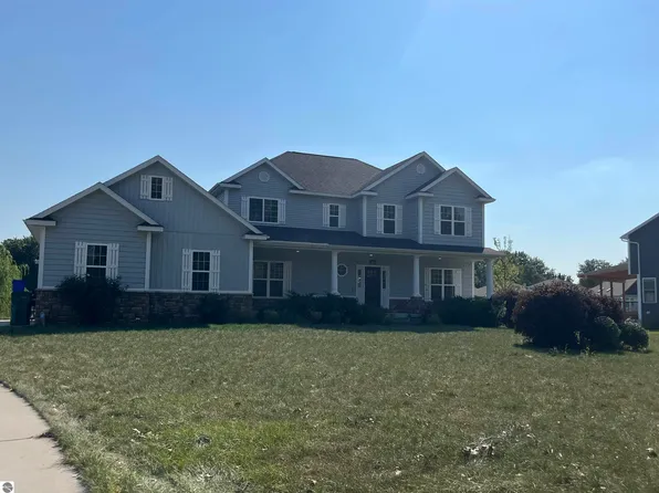 1944 Leroy Ln, Mount Pleasant, MI 48858