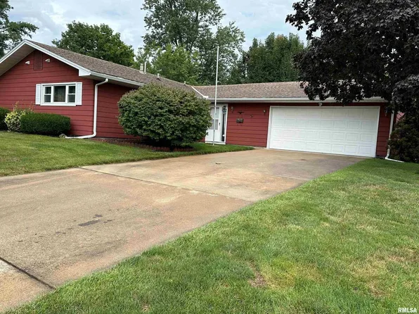 413 Noel Ct, Quincy, IL 62305