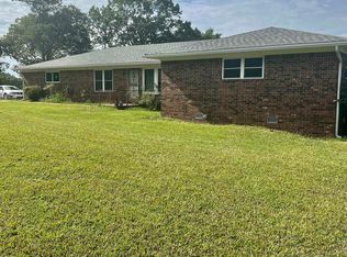 1694 Amity Rd, Hot Springs, AR 71913