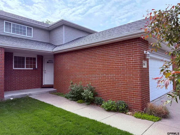 308 S 77th Ct, Lincoln, NE 68510