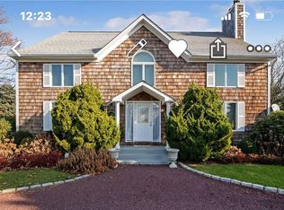 36 Flying Goose Path, Water Mill, NY 11976