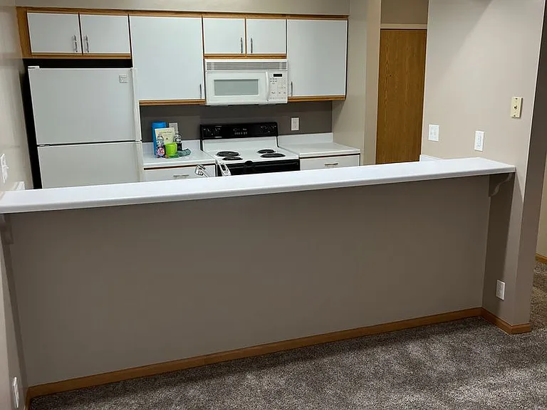 Deer Park Apartments — Photo 42
