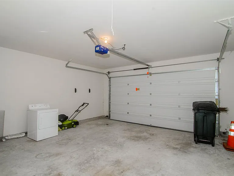 18314 Fairwood Meadow Ct — Photo 18
