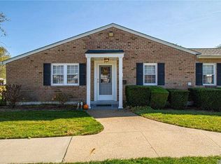86 Harbor S, Amityville, NY 11701