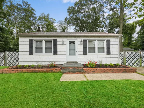 4907 Express Drive S, Ronkonkoma, NY 11779