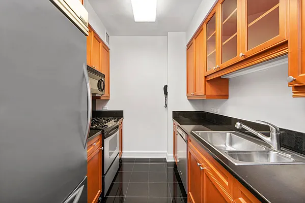 Rented by Keller Williams NYC | media 15