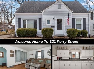 621 Perry St, Saint Charles, MO 63301