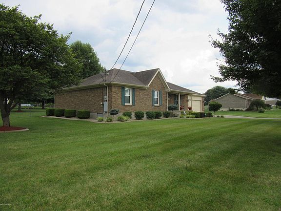 2nd image of 1410 Chapeze Ln
