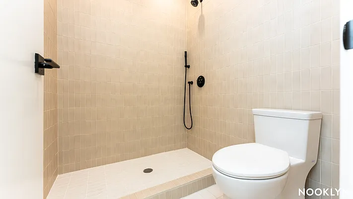 Rented by Nooklyn NYC LLC | media 34