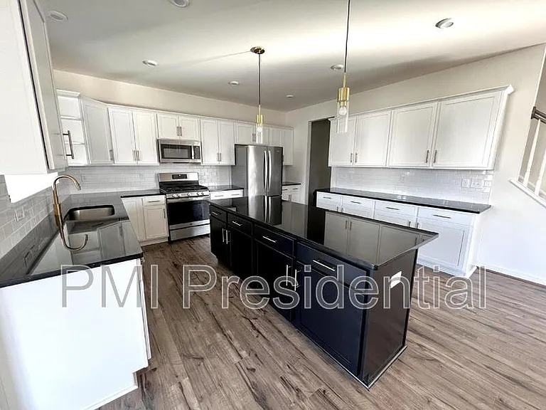 15606 Wolfboro Rd — Photo 3