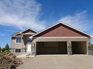 420 66th St SW, Waverly, MN 55390