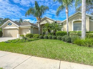 1561 Edgewater Dr, Mount Dora, FL 32757