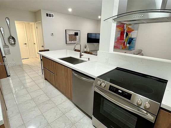 5th image of 2200 S Ocean Dr APT N307