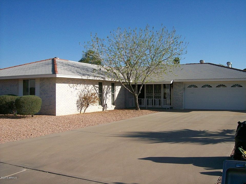 1st image of 9801 W Pineaire Dr