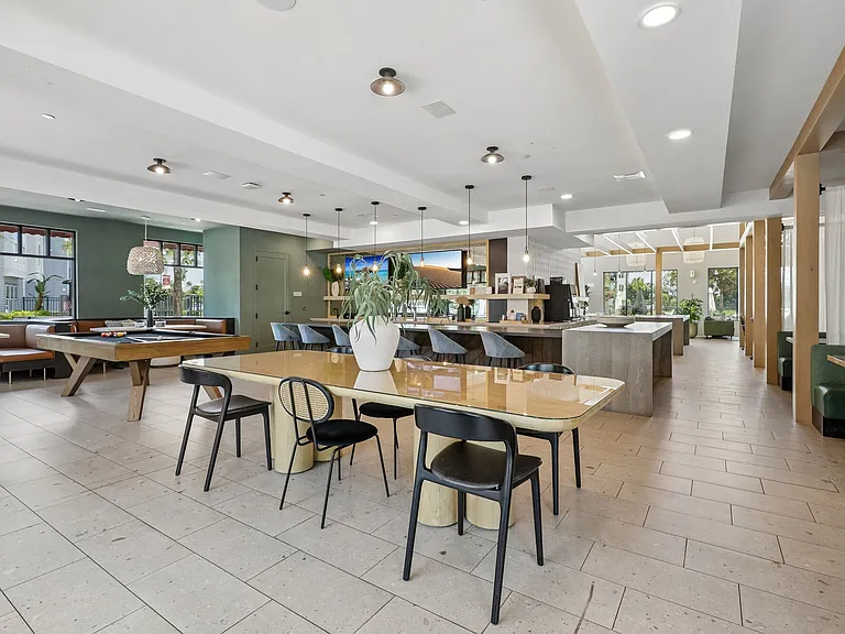 NOVEL Parkway by Crescent Communities — Photo 31