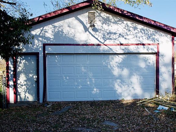 5th image of 11504 White Leaf Ct E