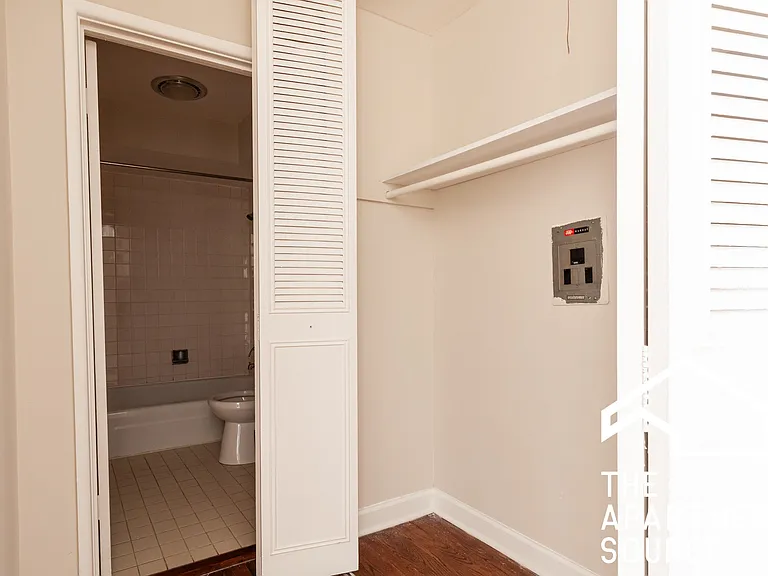 6011 N Winthrop Ave #407 — Photo 5