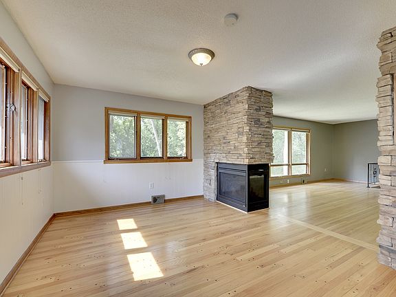 5th image of 8709 Green Haven Dr N
