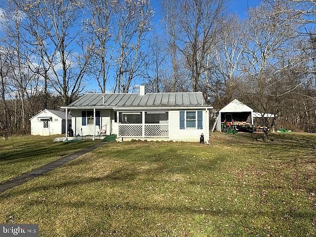 1st image of 200 Middle Ln