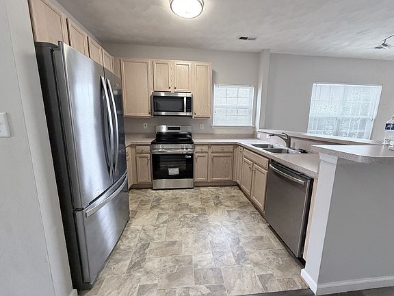 5th image of 2396 Bizzone Cir #1