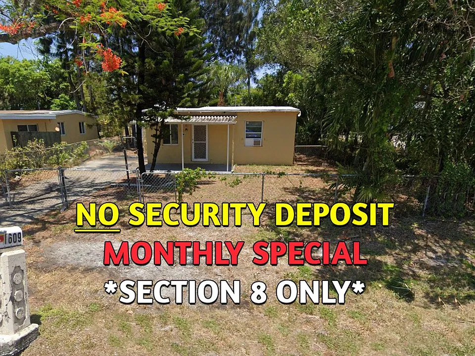 1609 Lauderdale Manor Dr