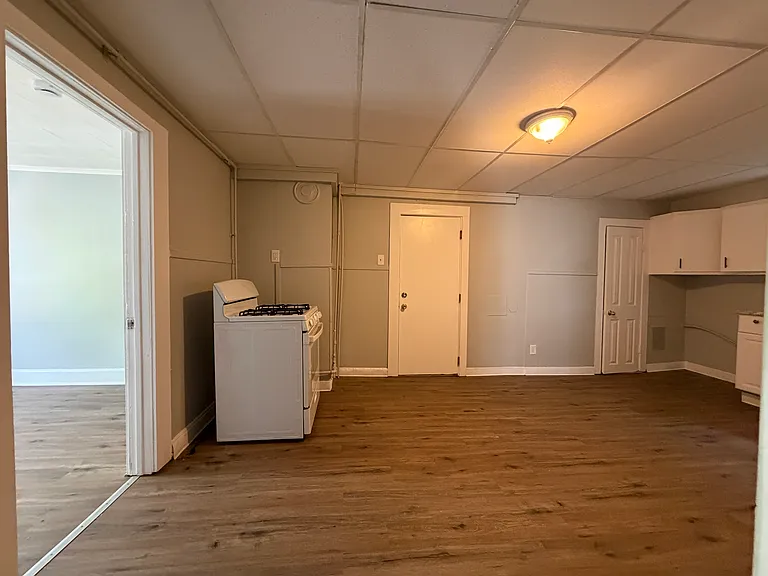 291 E Main St #2D — Photo 4