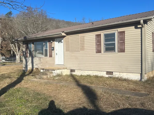 403 Ponroy St, Scottsboro, AL 35768