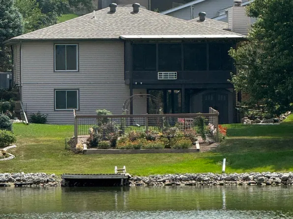 1409 Lake Shore Dr, Beatrice, NE 68310