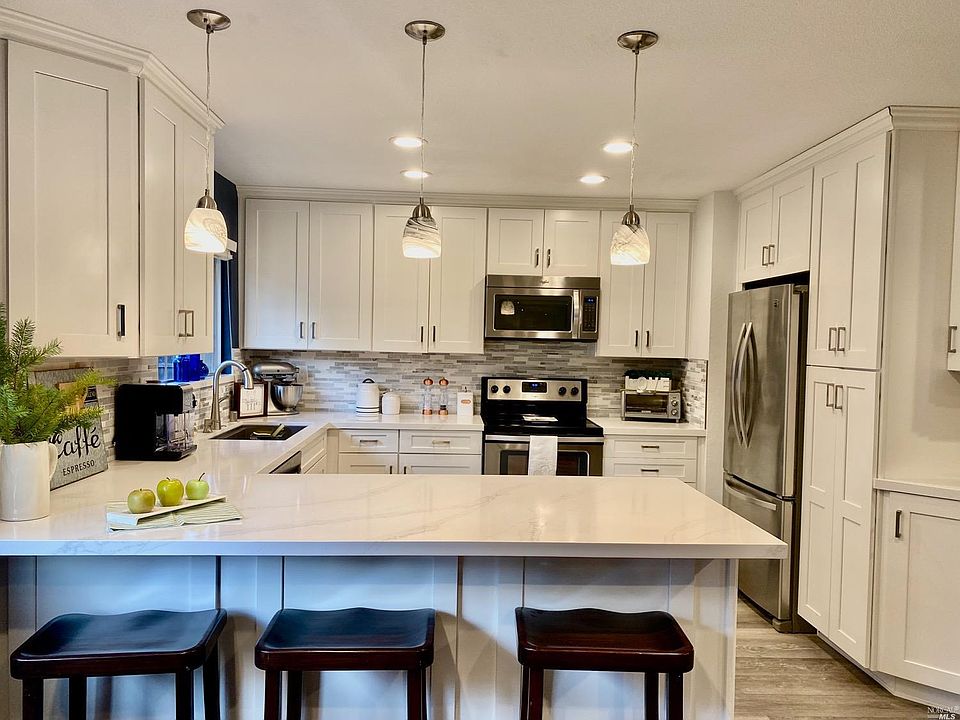 1st image of 2941 Calaveras Dr