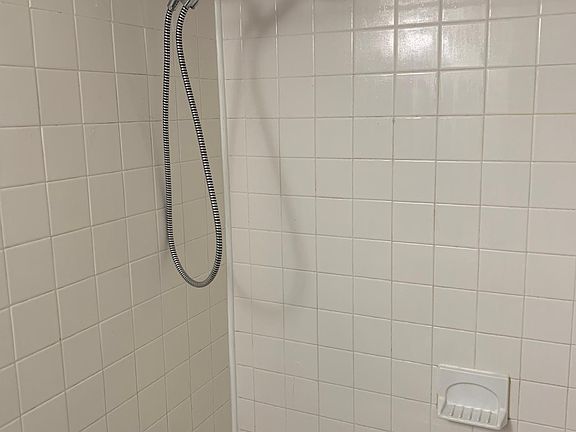 3rd image of 805 Stanwood Dr #803