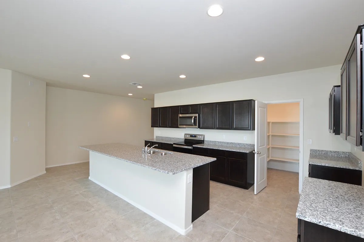 Building Photo - 3526 N Cinnabar Pl