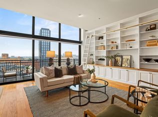 320 E Buffalo St SUITE 811, Milwaukee, WI 53202