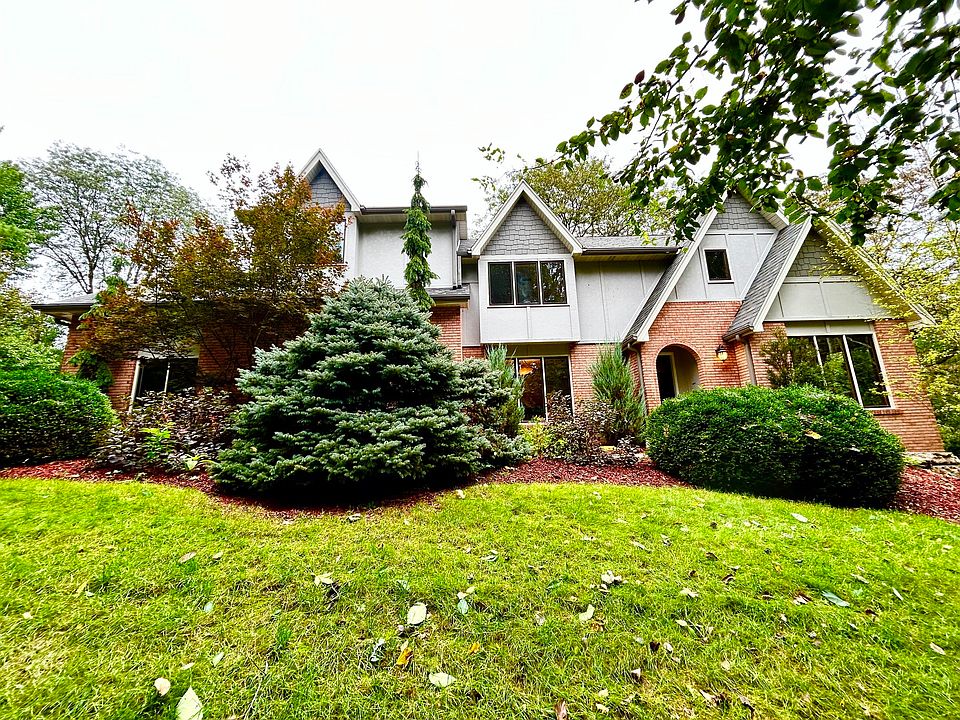 1st image of 3421 Briar Rdg