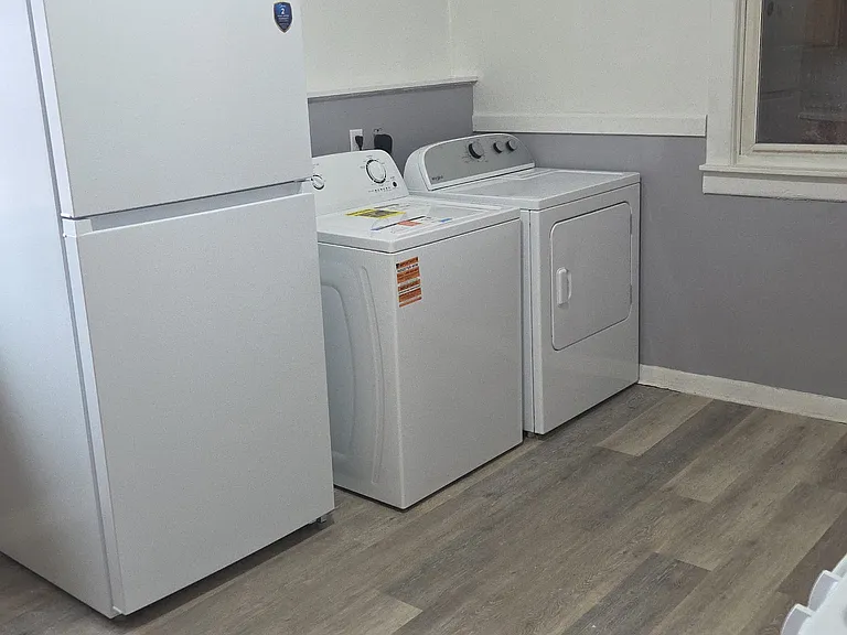 14 Grand Blvd #6 — Photo 8