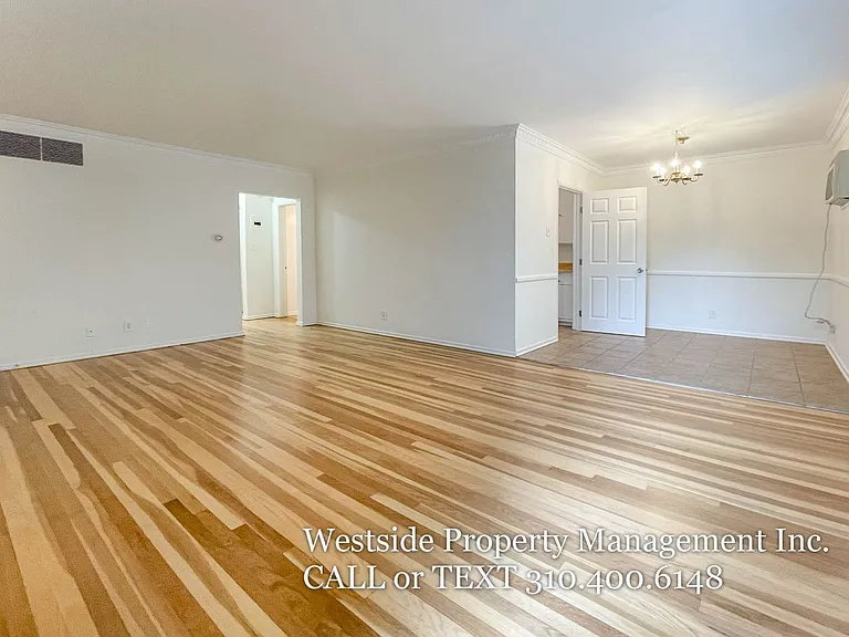 244 S Doheny Dr #246 — Photo 2