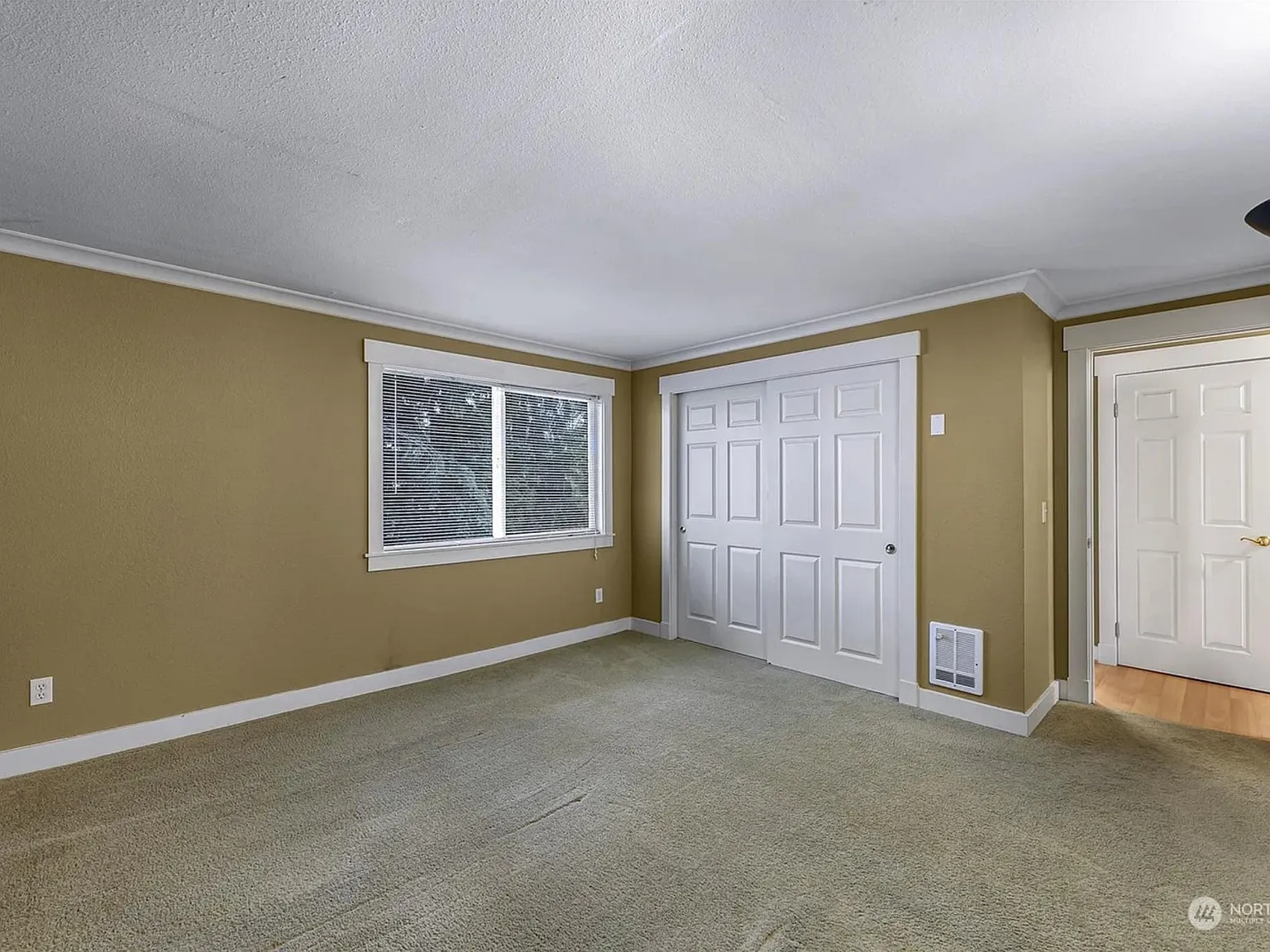 17204 NE 45th St — Photo 4