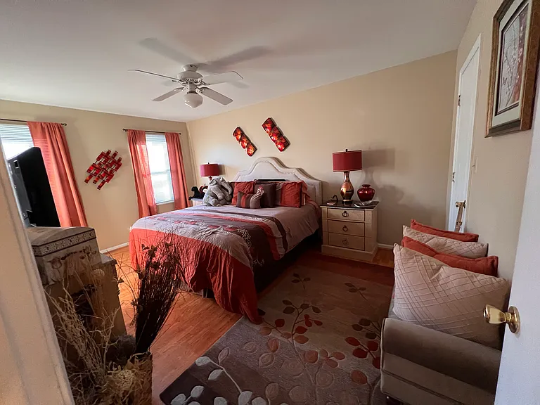 2694 College Hill Cir — Photo 12
