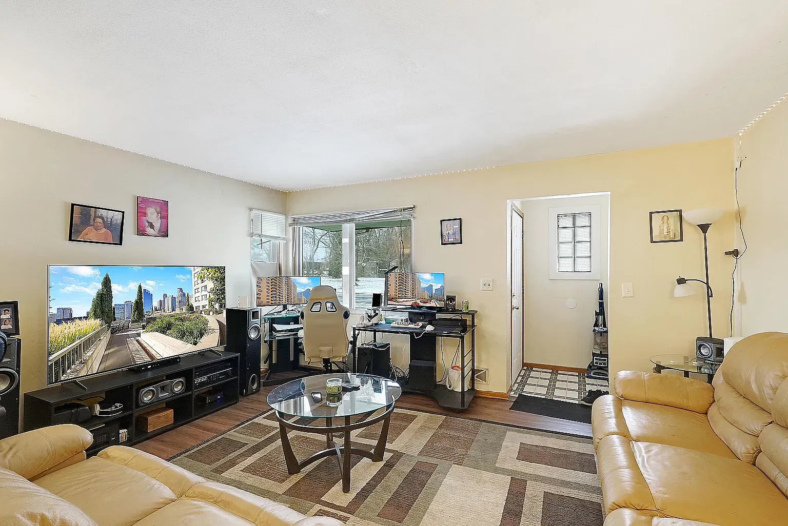 3 bed, 1830 sqft, $1,950 — Photo 4