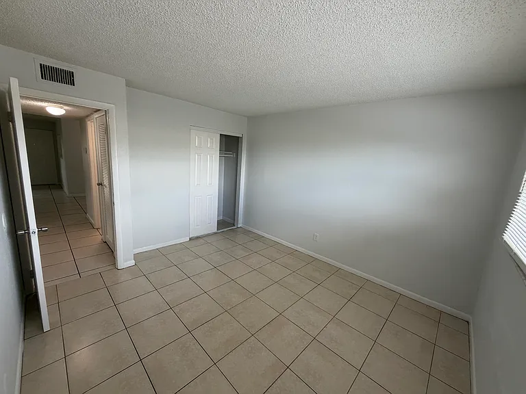 4160 NW 21st St #220 — Photo 4
