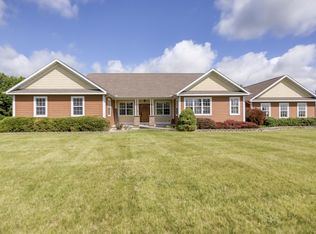 1526 Cr 750e, Sullivan, IL 61951