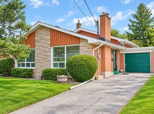 215 Acton Ave, Toronto, ON M3H 4H8