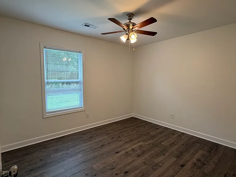 3430 Windy Hill Rd — Photo 6