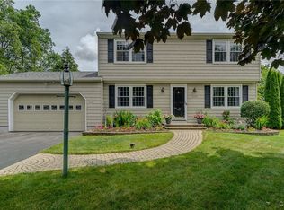 8228 Exeter Dr, Baldwinsville, NY 13027