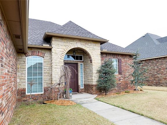 3rd image of 4905 SW 123rd St