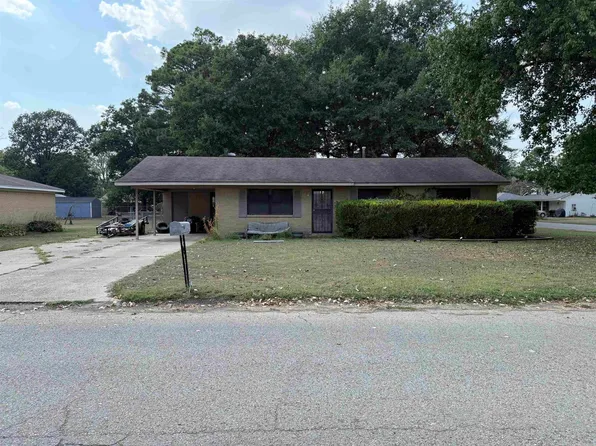 201 Hall St, Bay, AR 72411