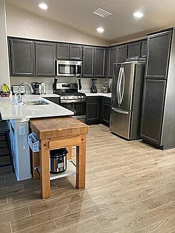 4 bed, 1652 sqft, $1,800 — Photo 3