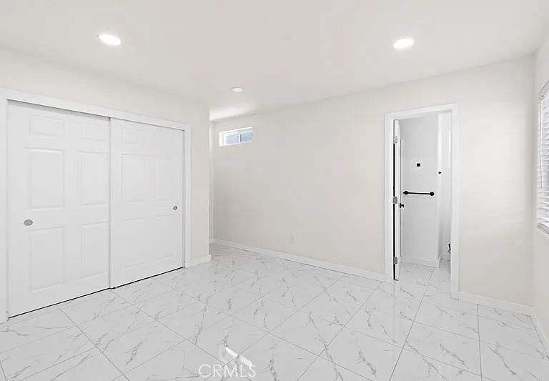 1578 S San Bernardino Pl — Photo 9