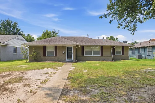 1906 19th St Photo 1