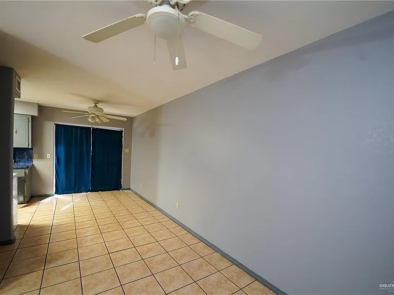 204 E Gomez Dr — Photo 9